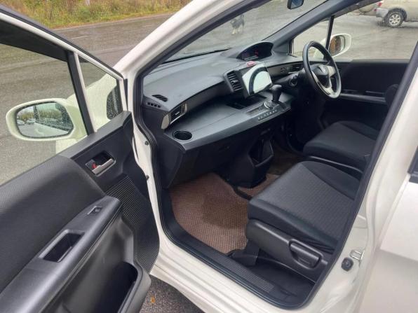 Honda Freed I Рестайлинг с пробегом 2012 года, цена 967 000 рублей, 140000 км, компактвэн, Автокод Объявления