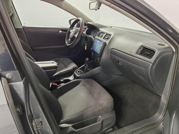 Volkswagen Jetta VI с пробегом 2013 года, цена 735 000 рублей, 296237 км, седан, Автокод Объявления