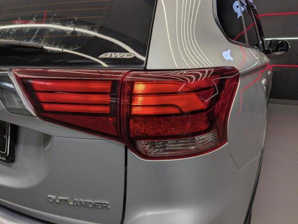Mitsubishi Outlander III Рестайлинг 2 с пробегом 2018 года, цена 2 235 000 рублей, 68600 км, внедорожник, Автокод Объявления