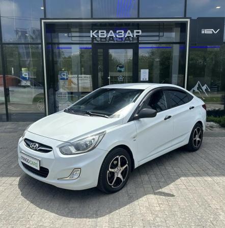 Hyundai Solaris I с пробегом 2013 года, цена 749 000 рублей, 198637 км, седан, Автокод Объявления
