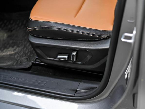 Haval Jolion I с пробегом 2021 года, цена 1 860 000 рублей, 31355 км, внедорожник, Автокод Объявления