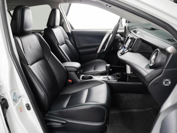 Toyota RAV4 IV (XA40) Рестайлинг с пробегом 2015 года, цена 2 320 000 рублей, 130367 км, внедорожник, Автокод Объявления