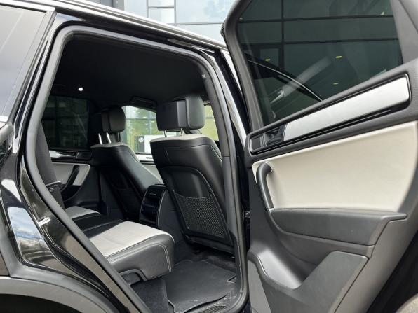 Volkswagen Touareg II Рестайлинг с пробегом 2017 года, цена 3 790 000 рублей, 90700 км, внедорожник, Автокод Объявления