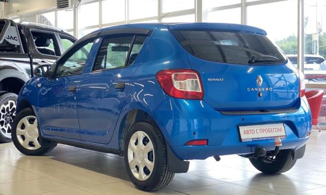 Renault Sandero II с пробегом 2015 года, цена 798 000 рублей, 126600 км, хэтчбек, Автокод Объявления