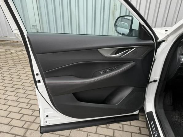 Changan CS35 Plus I Рестайлинг с пробегом 2022 года, цена 1 699 000 рублей, 71466 км, внедорожник, Автокод Объявления