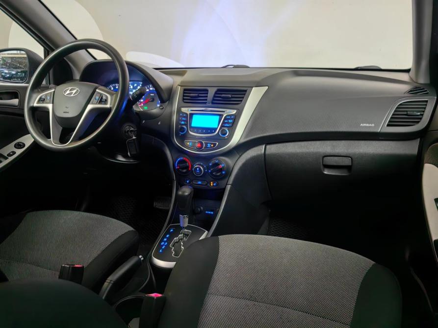 Hyundai Solaris I Москва  - изображение 7