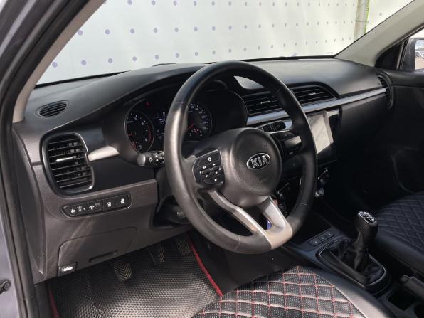 Kia Rio IV с пробегом 2017 года, цена 950 000 рублей, 221559 км, седан, Автокод Объявления