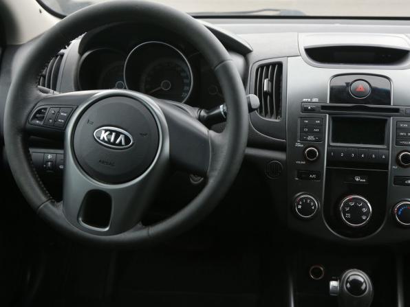 Kia Cerato II с пробегом 2011 года, цена 693 000 рублей, 220800 км, седан, Автокод Объявления