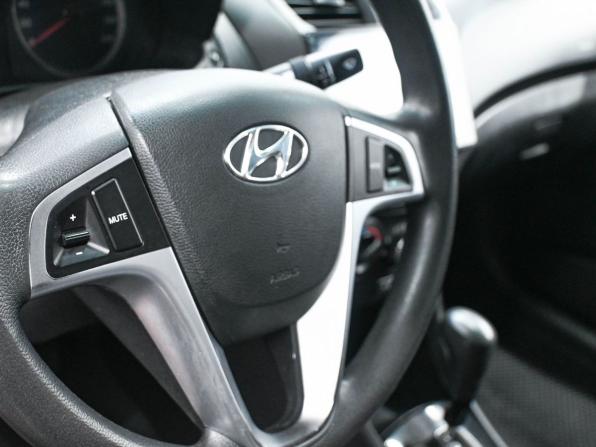 Hyundai Solaris I с пробегом 2012 года, цена 759 900 рублей, 192459 км, седан, Автокод Объявления