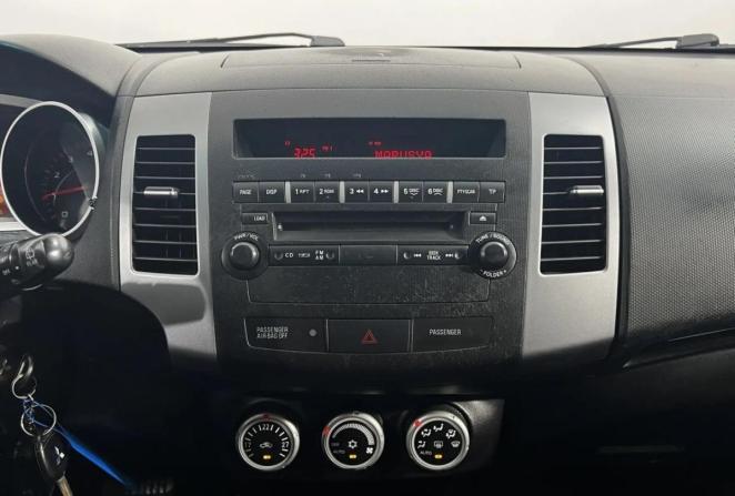 Mitsubishi Outlander II с пробегом 2007 года, цена 860 000 рублей, 259226 км, внедорожник, Автокод Объявления