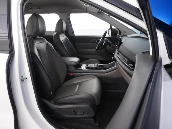 Kia Carnival IV Рестайлинг с пробегом 2024 года, цена 5 124 444 рубля, 59420 км, минивэн, Автокод Объявления