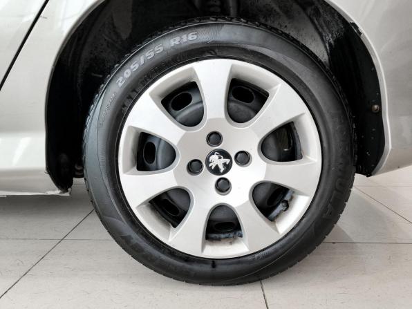 Peugeot 308 I Рестайлинг с пробегом 2012 года, цена 399 000 рублей, 157370 км, хэтчбек, Автокод Объявления