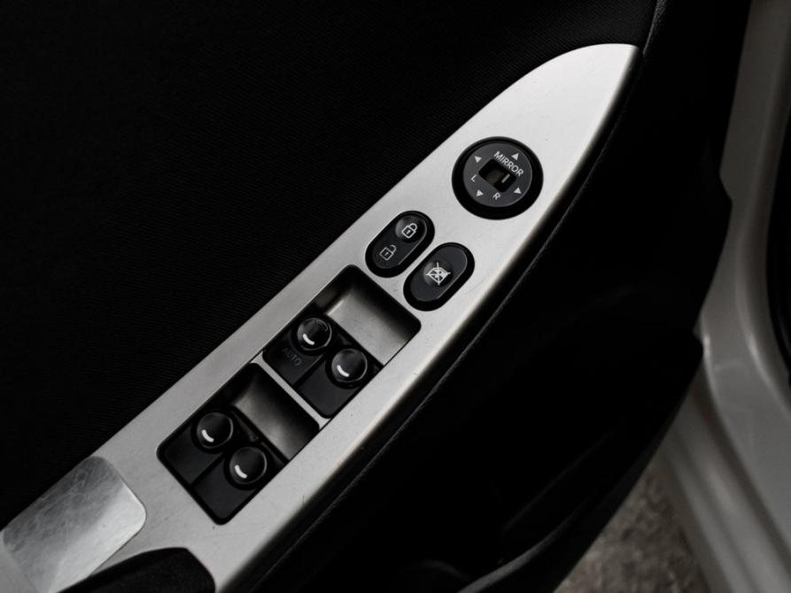 Hyundai Solaris I Рестайлинг Екатеринбург  - изображение 19