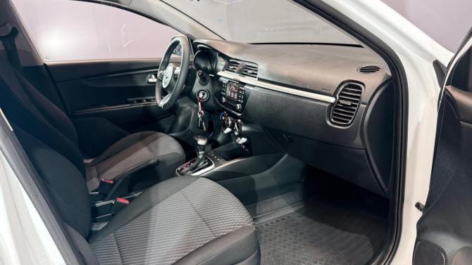 Kia Rio IV с пробегом 2019 года, цена 1 240 000 рублей, 184000 км, седан, Автокод Объявления