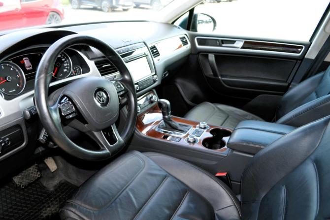 Volkswagen Touareg II Рестайлинг с пробегом 2015 года, цена 1 950 000 рублей, 272412 км, внедорожник, Автокод Объявления