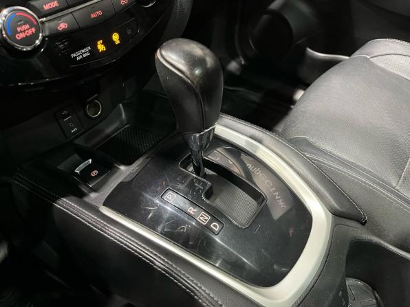 Nissan Qashqai II с пробегом 2015 года, цена 1 744 000 рублей, 128420 км, внедорожник, Автокод Объявления