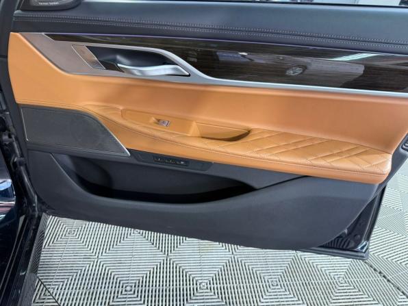 BMW 7 серии VI (G11/G12) Рестайлинг с пробегом 2021 года, цена 7 450 000 рублей, 110000 км, седан, Автокод Объявления