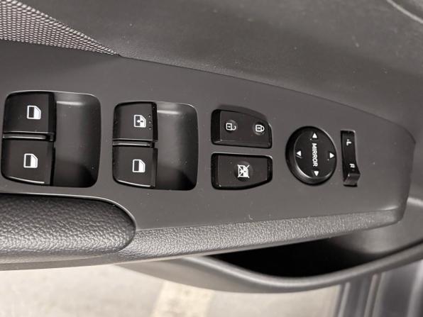 Hyundai Solaris II Рестайлинг с пробегом 2021 года, цена 1 630 000 рублей, 90508 км, седан, Автокод Объявления
