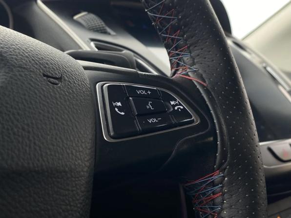 Ford Focus III Рестайлинг с пробегом 2017 года, цена 999 000 рублей, 182237 км, седан, Автокод Объявления