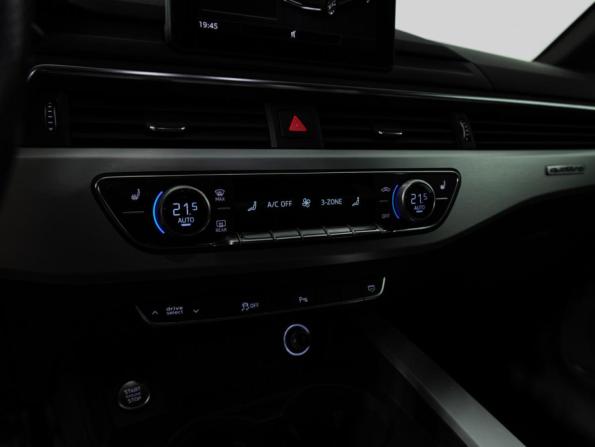 Audi A4 V (B9) с пробегом 2018 года, цена 2 439 700 рублей, 178742 км, седан, Автокод Объявления