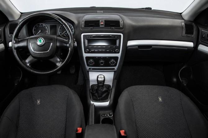 Skoda Octavia II (A5) Рестайлинг с пробегом 2010 года, цена 779 000 рублей, 249000 км, лифтбек, Автокод Объявления