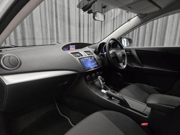 Mazda Axela II с пробегом 2013 года, цена 1 105 000 рублей, 58000 км, хэтчбек, Автокод Объявления