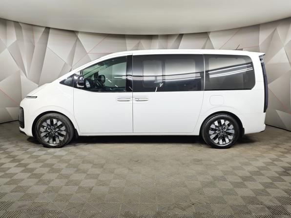 Hyundai Staria I с пробегом 2021 года, цена 5 210 000 рублей, 57841 км, минивэн, Автокод Объявления