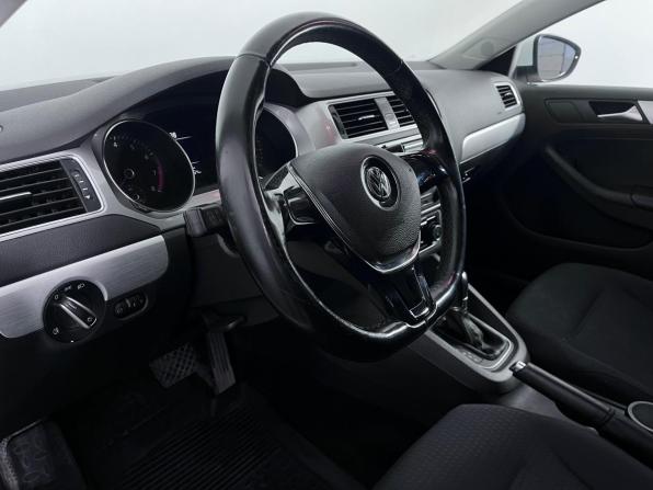 Volkswagen Jetta VI Рестайлинг с пробегом 2017 года, цена 1 299 000 рублей, 119950 км, седан, Автокод Объявления