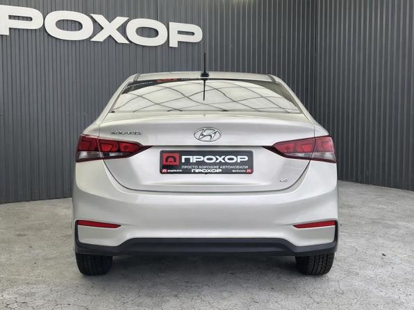 Hyundai Solaris II с пробегом 2018 года, цена 1 357 000 рублей, 86226 км, седан, Автокод Объявления