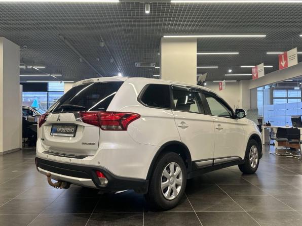 Mitsubishi Outlander III Рестайлинг 2 с пробегом 2016 года, цена 1 639 000 рублей, 177706 км, внедорожник, Автокод Объявления
