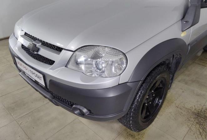 Chevrolet Niva I Рестайлинг с пробегом 2018 года, цена 710 000 рублей, 194000 км, внедорожник, Автокод Объявления