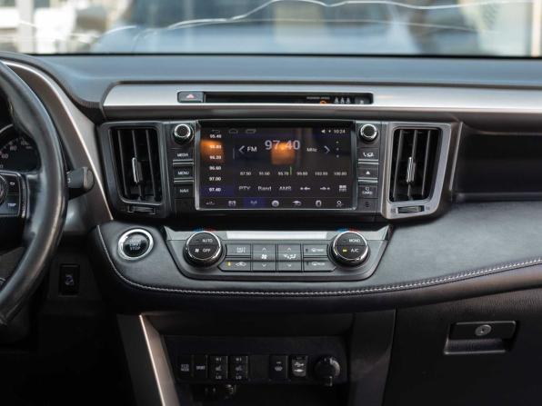 Toyota RAV4 IV (XA40) Рестайлинг с пробегом 2017 года, цена 2 350 000 рублей, 200671 км, внедорожник, Автокод Объявления