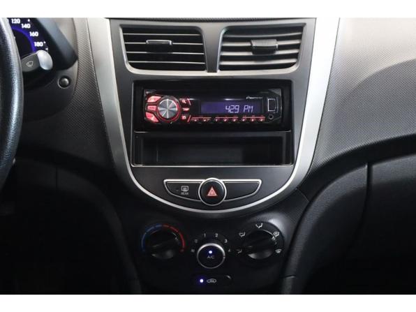 Hyundai Solaris I с пробегом 2014 года, цена 756 000 рублей, 205344 км, седан, Автокод Объявления