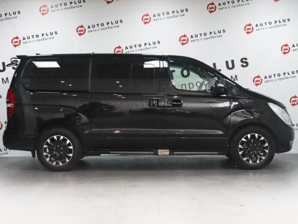 Hyundai Grand Starex I Рестайлинг с пробегом 2015 года, цена 2 599 000 рублей, 235000 км, минивэн, Автокод Объявления
