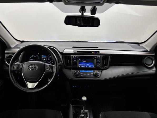 Toyota RAV4 IV (XA40) Рестайлинг с пробегом 2016 года, цена 2 389 000 рублей, 107421 км, внедорожник, Автокод Объявления