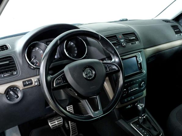 Skoda Yeti I Рестайлинг с пробегом 2015 года, цена 1 098 000 рублей, 214122 км, внедорожник, Автокод Объявления