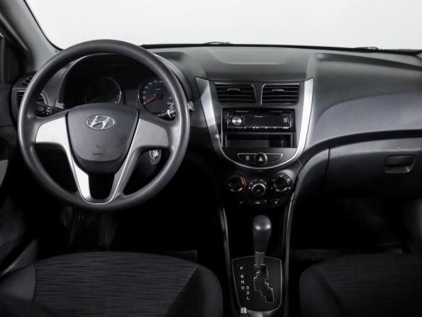 Hyundai Solaris I Рестайлинг с пробегом 2014 года, цена 890 000 рублей, 135482 км, седан, Автокод Объявления