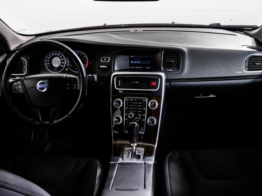 Volvo V60 I Москва  - изображение 11