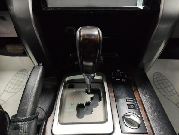 Toyota Land Cruiser 200 Series Рестайлинг 1 с пробегом 2014 года, цена 4 820 000 рублей, 204000 км, внедорожник, Автокод Объявления