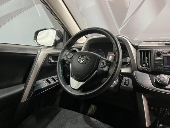 Toyota RAV4 IV (XA40) Рестайлинг с пробегом 2017 года, цена 2 280 000 рублей, 181290 км, внедорожник, Автокод Объявления