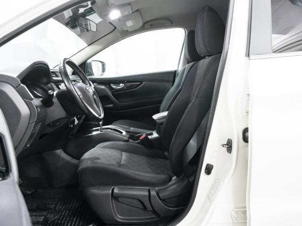 Nissan Qashqai II с пробегом 2018 года, цена 1 781 000 рублей, 98000 км, внедорожник, Автокод Объявления