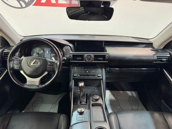 Lexus IS III Рестайлинг с пробегом 2020 года, цена 3 499 000 рублей, 66102 км, седан, Автокод Объявления