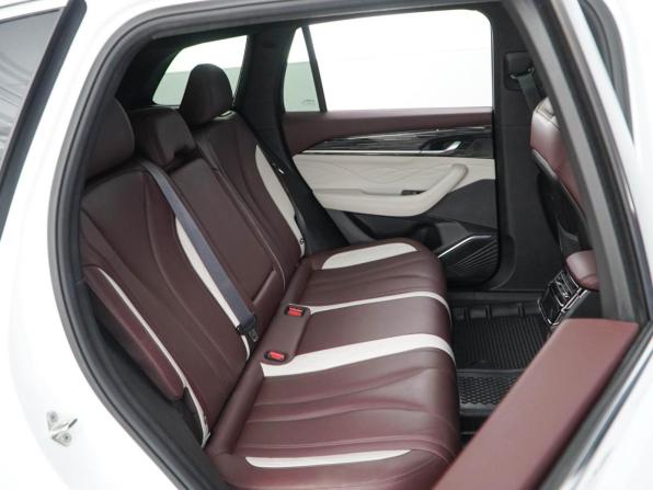 Geely Monjaro I с пробегом 2023 года, цена 3 377 077 рублей, 43138 км, внедорожник, Автокод Объявления
