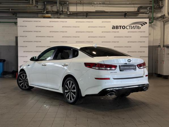 Kia Optima IV Рестайлинг с пробегом 2018 года, цена 1 899 000 рублей, 170000 км, седан, Автокод Объявления
