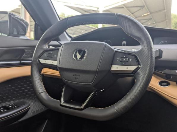 Changan UNI-V I с пробегом 2023 года, цена 2 084 900 рублей, 55000 км, лифтбек, Автокод Объявления