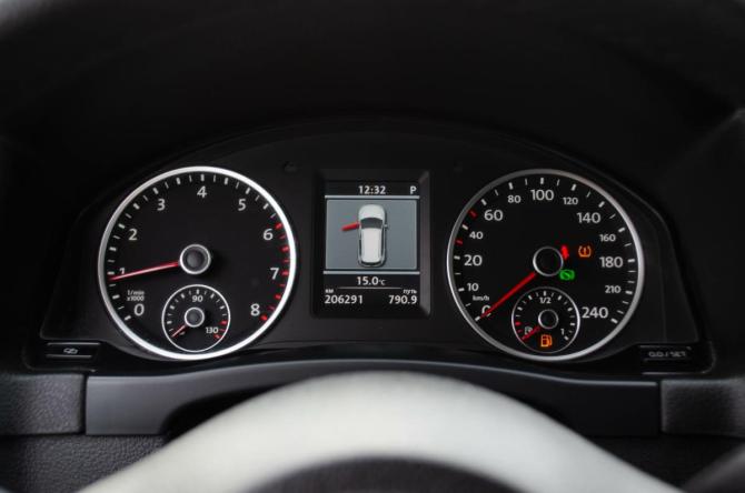 Volkswagen Tiguan I Рестайлинг с пробегом 2012 года, цена 1 337 000 рублей, 206000 км, внедорожник, Автокод Объявления