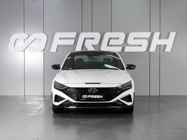 Hyundai Lafesta I Рестайлинг с пробегом 2025 года, цена 2 879 000 рублей, 4184 км, седан, Автокод Объявления