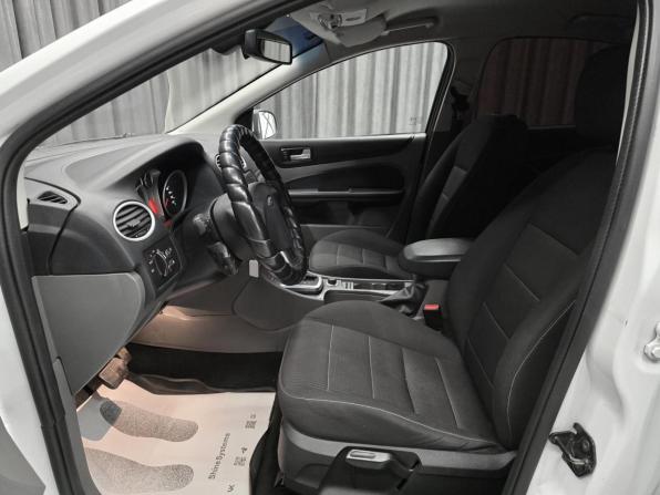 Ford Focus II Рестайлинг с пробегом 2011 года, цена 575 000 рублей, 257962 км, седан, Автокод Объявления