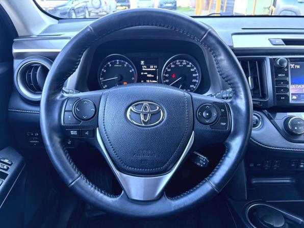 Toyota RAV4 IV (XA40) Рестайлинг с пробегом 2018 года, цена 2 680 000 рублей, 77318 км, внедорожник, Автокод Объявления