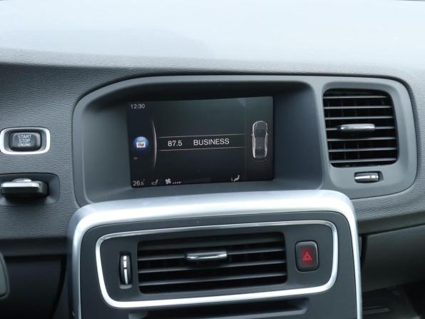 Volvo S60 II Рестайлинг с пробегом 2017 года, цена 1 880 000 рублей, 140373 км, седан, Автокод Объявления